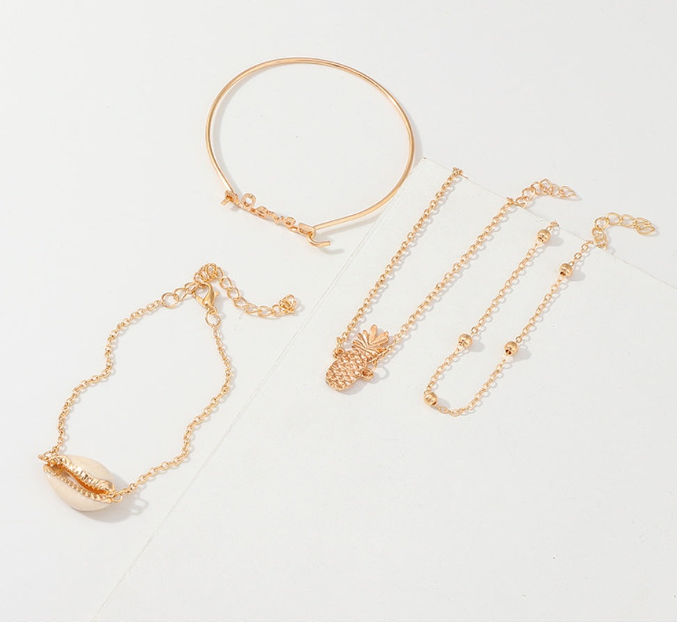 Womens Shell Pineapple Bracelet With Alloy Pineapple Charm Beach Jewelry European Fashion America Style Womens