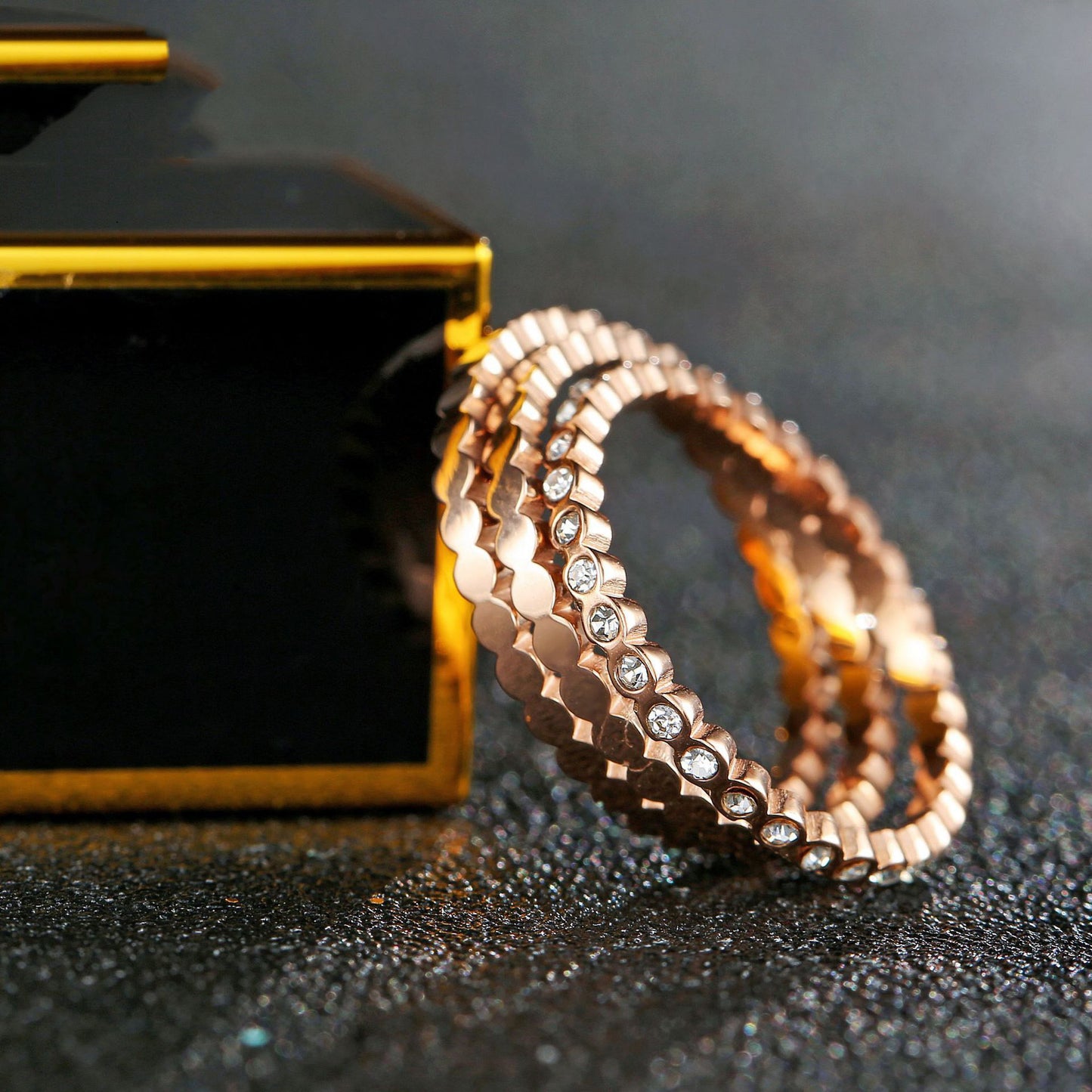 Titanium Steel Phalanx Ring For Women Rose Gold Plated Gem Inlay Sizes 6 7 8 9 Elegant Electroplated Accessory