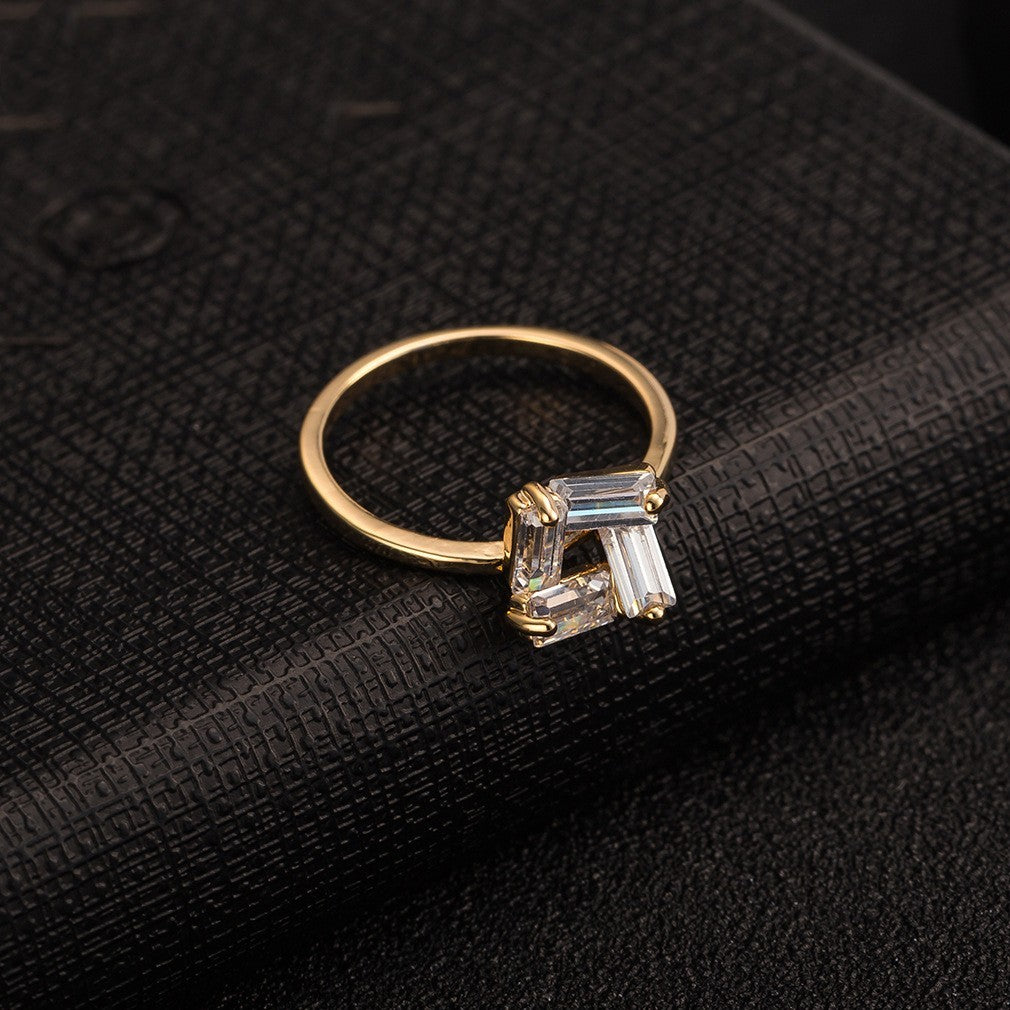 Gold Plated Zircon Ring Electroplated Copper Banding Jewelry For Everyday Wear With New Sparkling White Zircon