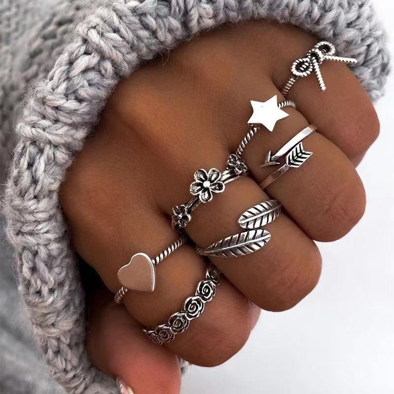 Gold Plated Ring Set Bowknot Star Flower Leaf Design Retro Alloy Knuckle Rings 7 Pcs Jewelry For Women Elegant Set