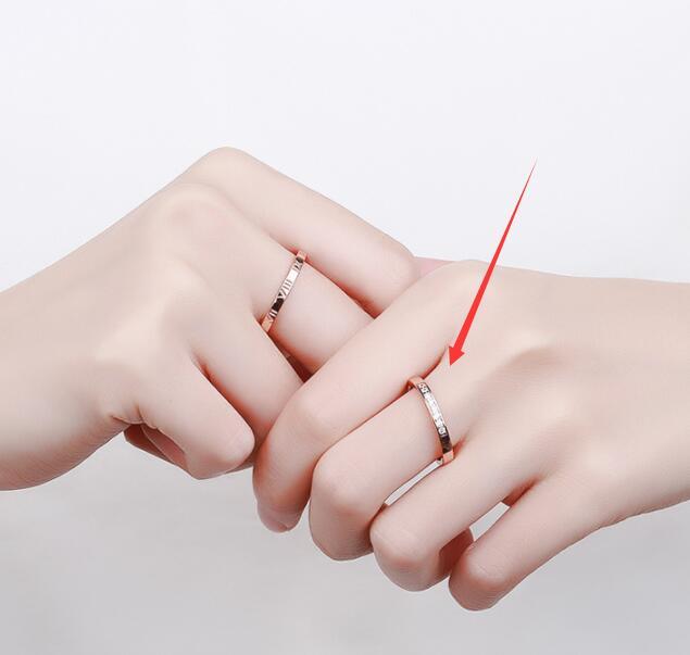 Simple Retro Ring for Men and Women Korean Version Rose Gold Band Fashion Jewelry Gift for Her and Him Anniversary Ring