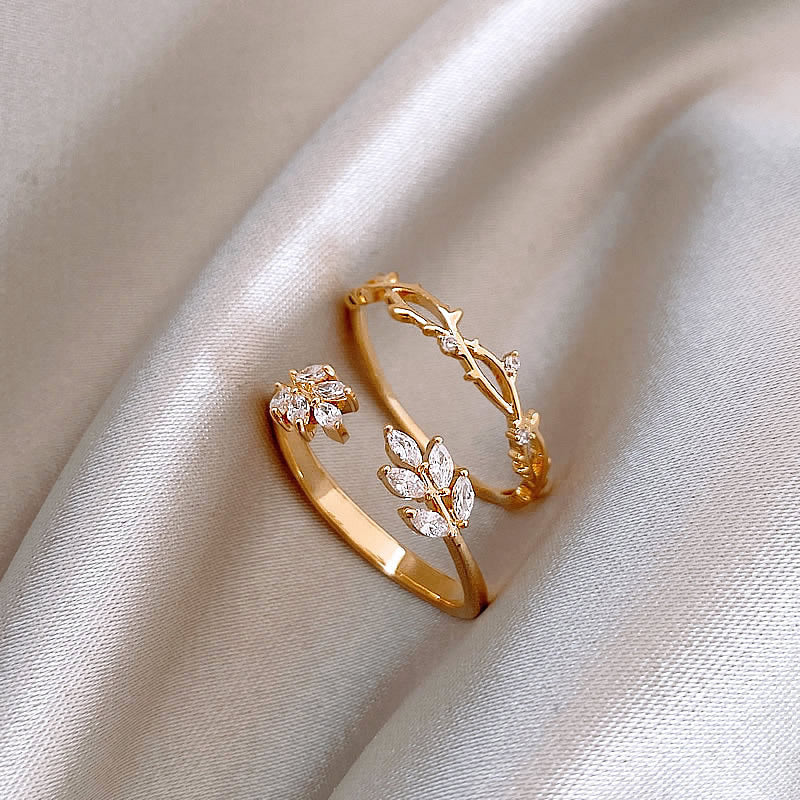 Women's Fashion Zircon Leaf Ring Set Gold Alloy Personality Rings for Her Girls Jewelry Set Elegant Design Two Piece Ring Set