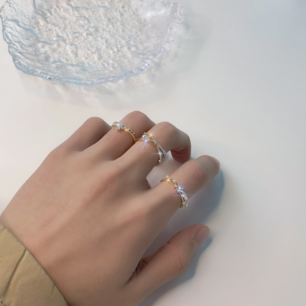 Womens Crown Ring Set Korean Design Three Piece Electroplated Copper Ring Jewelry Gift for Her Niche Look Look