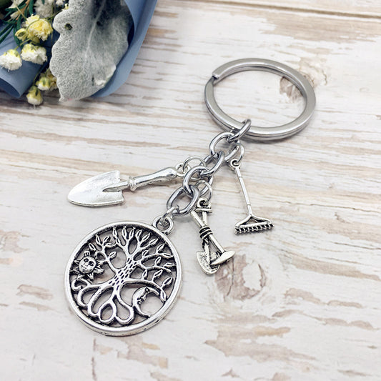 Womens Keychain TreeShovel Design Fashion Accessory Beautiful Pendant High Quality Metal KeyChain For Keys Car