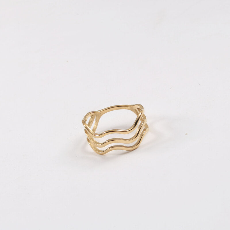 Women Fashion Triple Curved One Piece Ring Titanium Steel Gold Electroplated Jewelry For Modern Everyday Looks