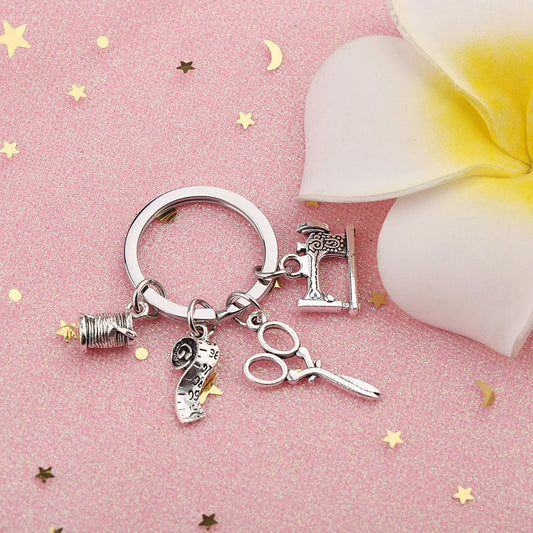 Metal Sewing Machine Keychain For Tailors And Clothing Makers Pendant Accessory Sewing Theme Gift For Seamstress