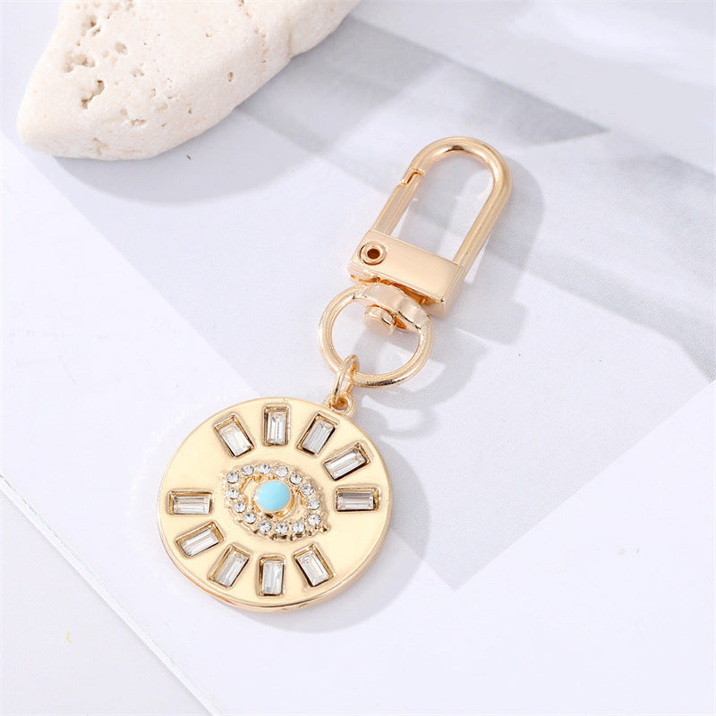 Eye Keychain Pendant Durable Metal Key Chain With Love Heart Design Carved Oil Dripping Decoration Extra Shine