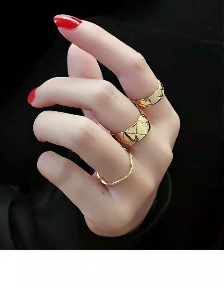 Unisex Titanium Steel Ring Electroplated Rhombus Faceted Design In Gold Silver Or Rose Gold Finish Hypoallergenic