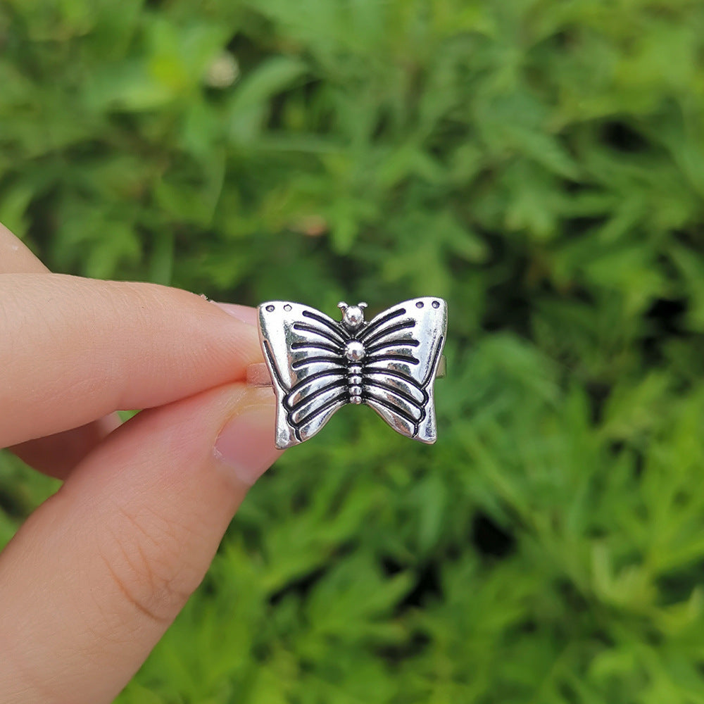 Unisex Vintage Ring Dark Silver Alloy with Heart Skull Flower and Geometric Animal Elements Anniversary Wedding