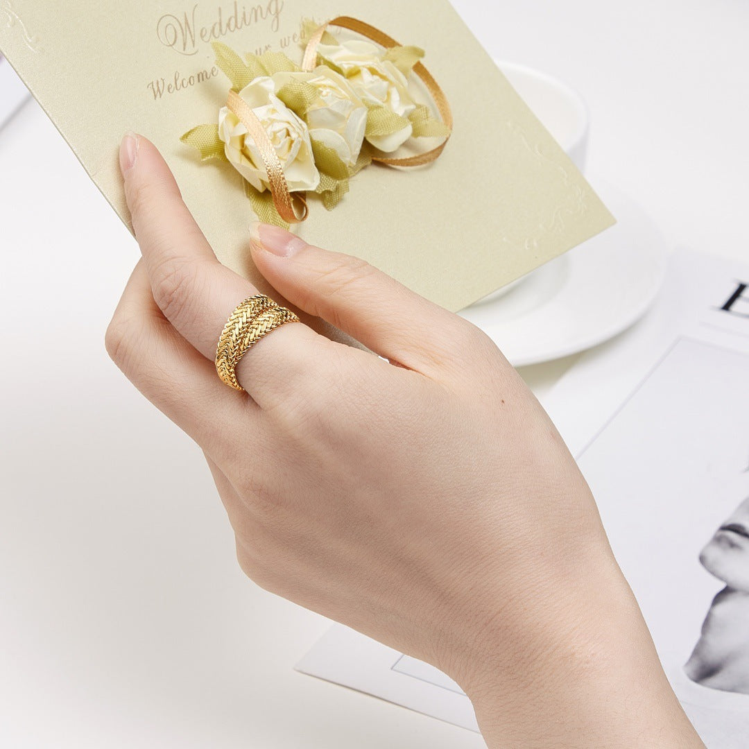 Copper Plated Ring With Snake Bone Chain Wave Design High Color Retention Durable Elegant Jewelry For Everyday