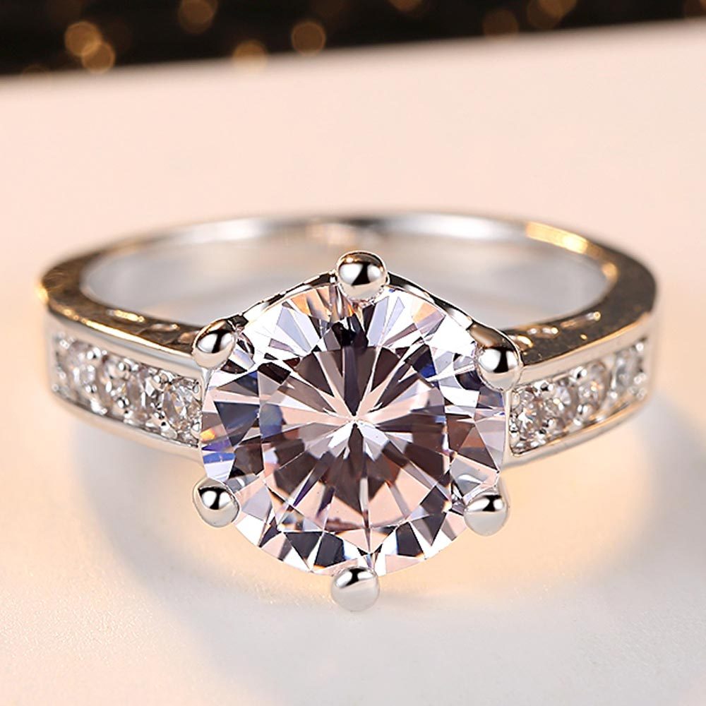 Six Claw Gemstone Ring Silver Plated Copper Core For Women