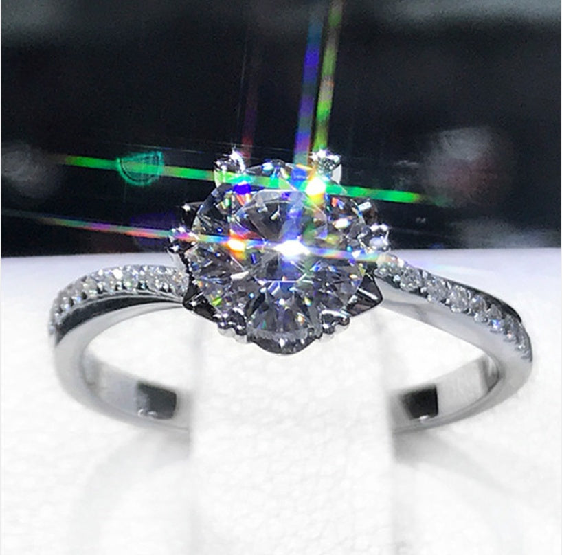 Gold Plated Zircon Ring With Inlaid Simulated Diamonds Twist Arm Cross Snowflake Heart Design For Women Gift Ready