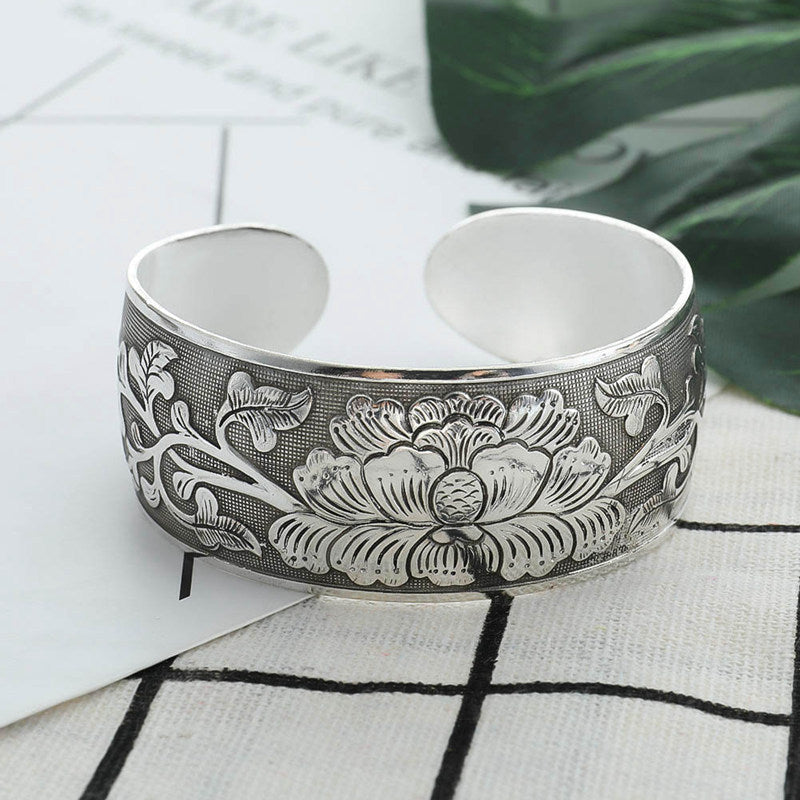 Peony Flower Bracelet Silver Plated Bangle 2.5cm Wide Floral Design For Women And Girls Inner Diameter 5.9cm