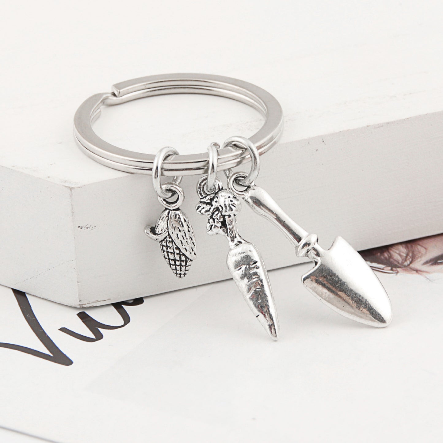 Gardener Keychain For Women Gardening Gift Antique Silver Zinc Alloy Keychain Fashion Accessory Durable Keychain