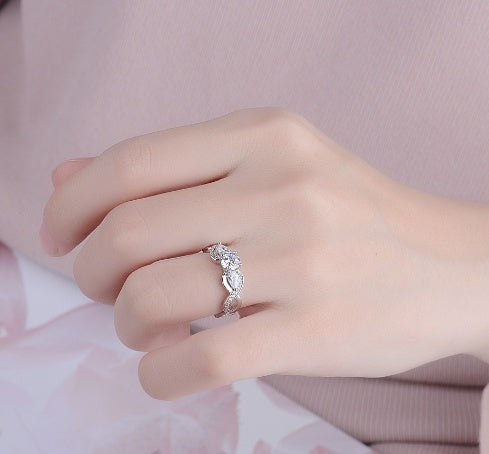 White Copper Ring With Zircon Inlay Five Point Five Millimeter Stone Elegant Design Fashion Jewelry Hot Seller