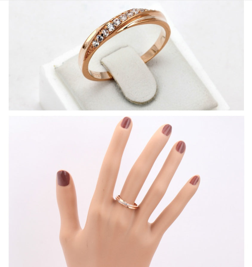 Womens Ring Korean Fashion Single Diamond Ring Micro Paved Zircon Rose Gold Plated Copper Ring Elegant Jewelry