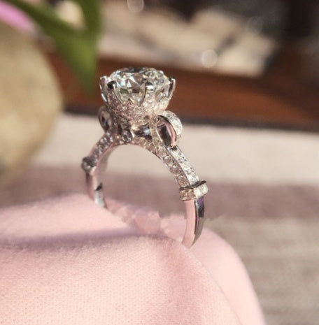 Womens One Carat Round Cut Cubic Zirconia Ring S925 Silver