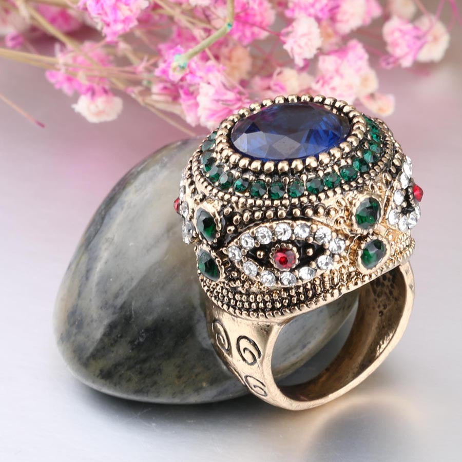 Vintage Gold Plated Inlaid Floral Ring Copper Alloy Women Jewelry With Semi Precious Gems Elegant American Style