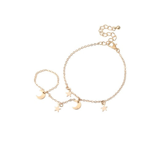 Womens Butterfly Pendant Bracelet Electroplated Alloy Insect Charm Retro Chain Jewelry Accessory Elegant Gift Idea