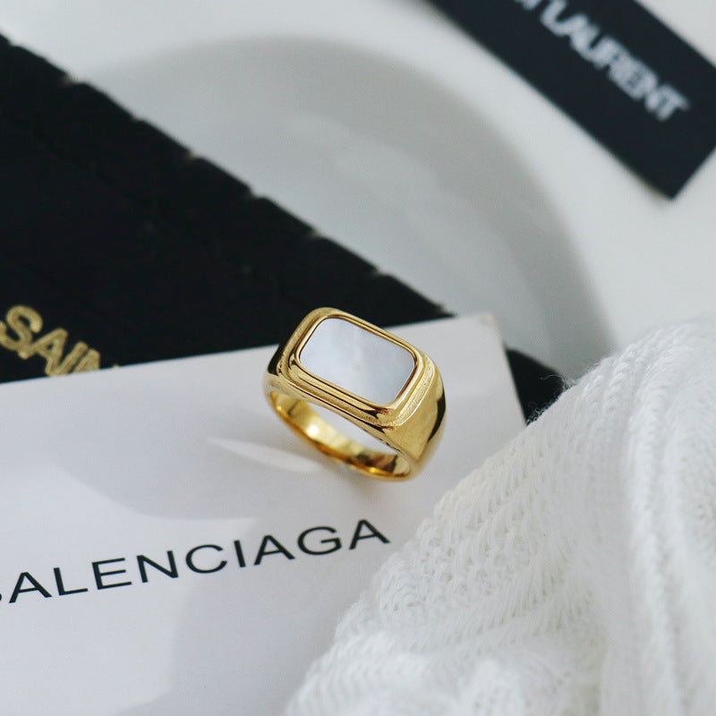 Womens Fritillary Shell Ring 18K Gold Plated Geometric Titanium Steel Fashion Elegant Statement Jewelry Classic