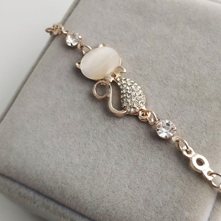 Womens Alloy Bead Bracelet Diamond Inlaid Charm European Fashion Jewelry Elegant Wrist Decor For Women Shimmer