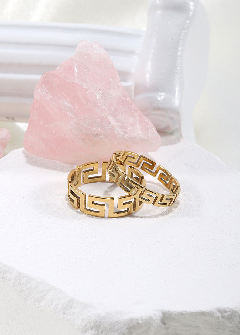 Mens Titanium Steel Ring Great Wall Pattern Auspicious Cloud Design Fashion Jewelry Electroplated For Men Chic