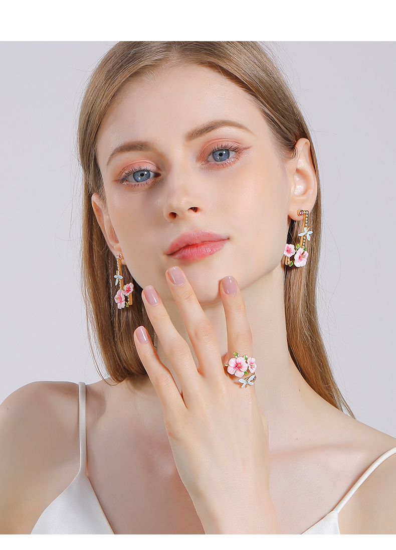 Dragonfly Ring with Hibiscus Flower Bohemian Open Ring Copper Adjustable Ring Special Interest Flower and Insect Design Ring