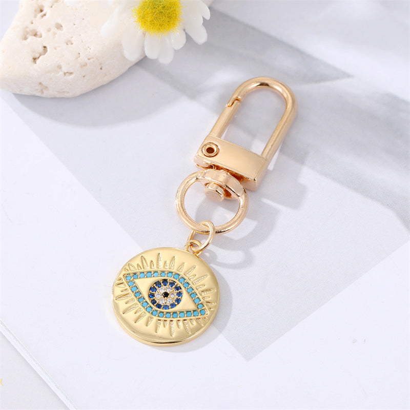 Eye Keychain Pendant Durable Metal Key Chain With Love Heart Design Carved Oil Dripping Decoration Extra Shine