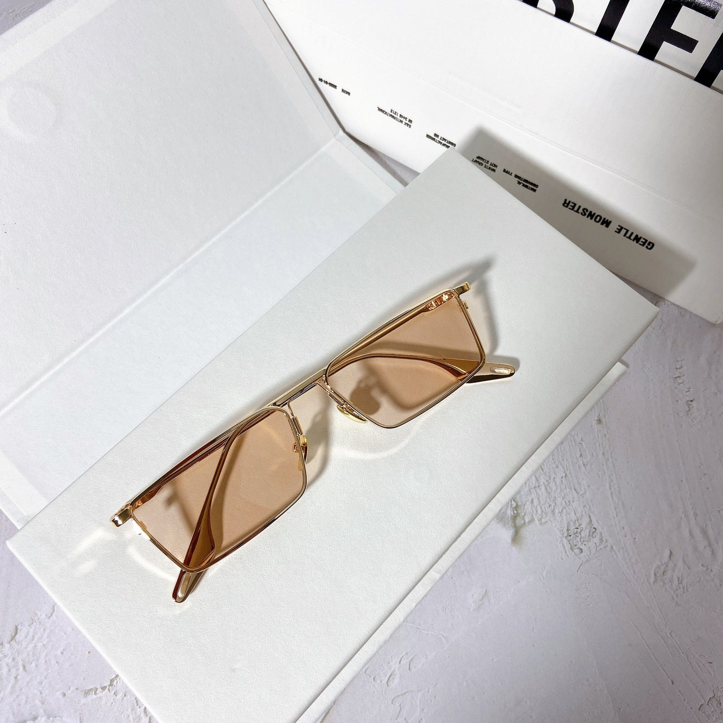 Mens Retro Sunglasses With Metal Frame Fashion Eyewear AC Lenses And Durable Frame For Daily Wear For All Day Comfort