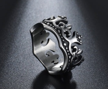 Europe and America punk gothic rock retro crown Roman titanium steel casting hipster domineering fashion men's ring ring