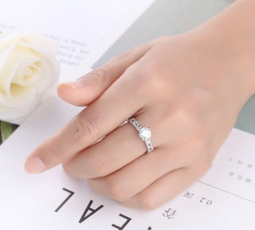 Elegant White Gold Plated Copper Ring With Zircon For Special Occasions Classic Jewelry Piece Sparkling Zircon