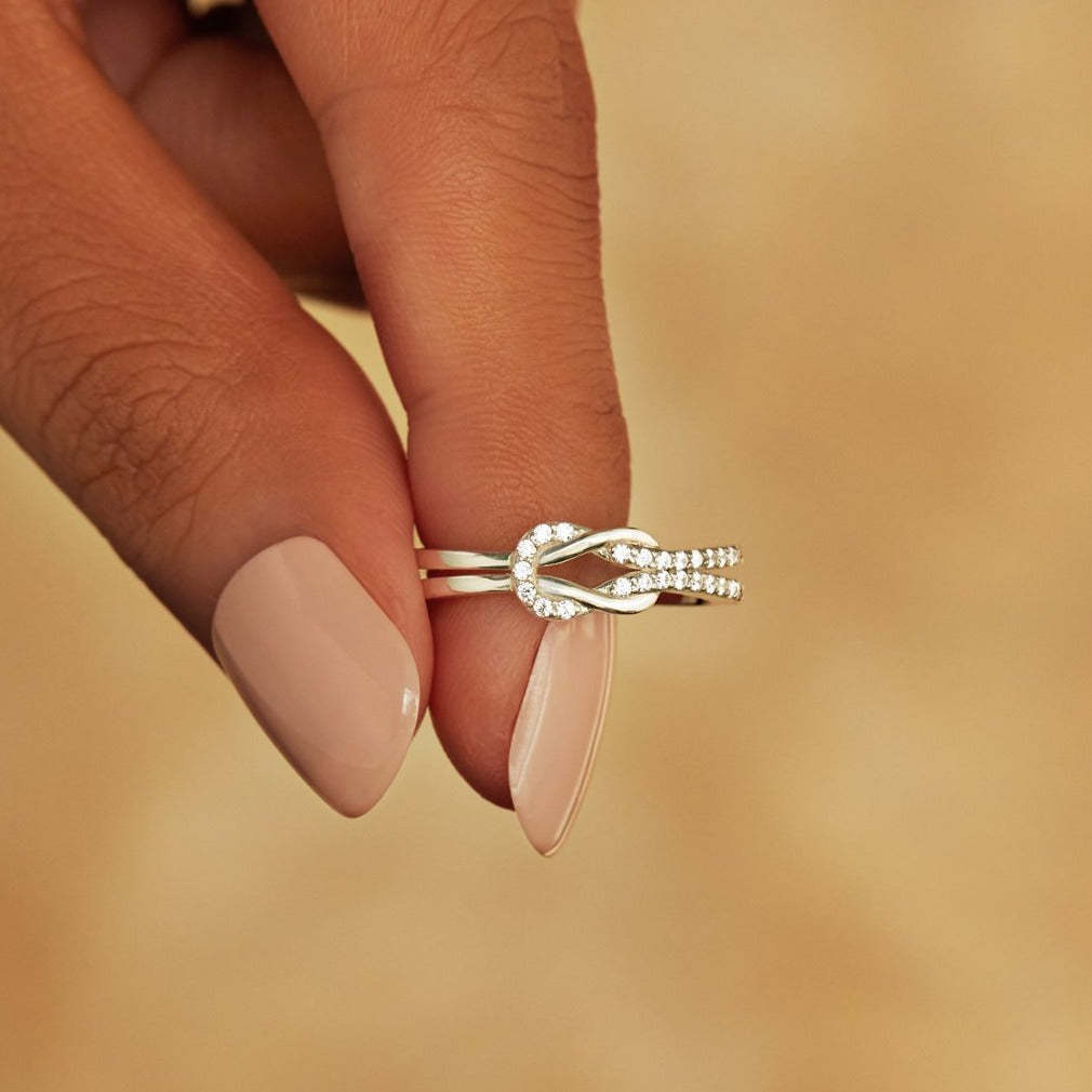 Sterling Silver Ring for Love and Friendship European Style Geometric Ring Electroplated Zircon Inlaid Elegant