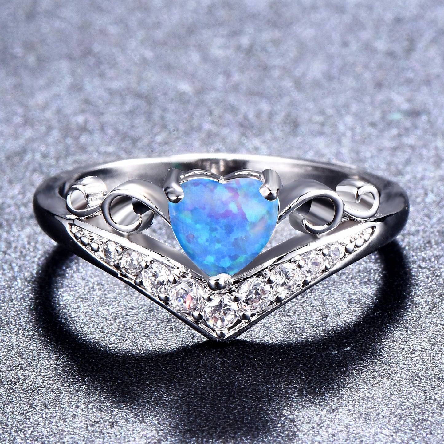 Vintage Heart Shaped Copper Electroplated White Gold Ring With Gems Orbo Style For Women Fashion Jewelry Collection