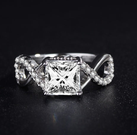 White Copper Ring With Zircon Inlay For Special Occasions