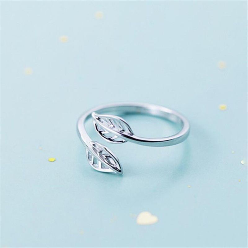 Womens Hollowed Out Leaf Ring Nature Inspired Design Adjustable Fit For Women And Girls Everyday Wear For Any Style