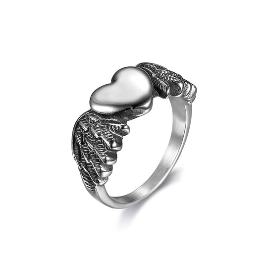 Heart-shaped wings locomotive ladies ring