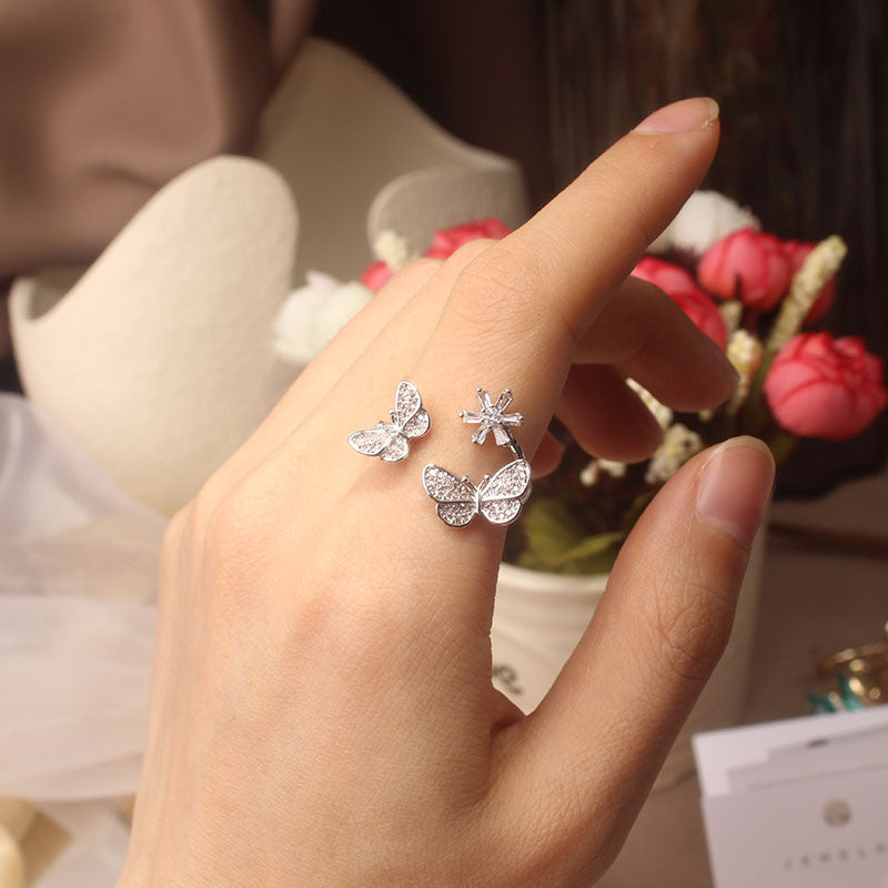 Womens Fashion Butterfly Ring Delicate Alloy Floral Design Electroplated Gift For Travel Souvenir Individually Packed