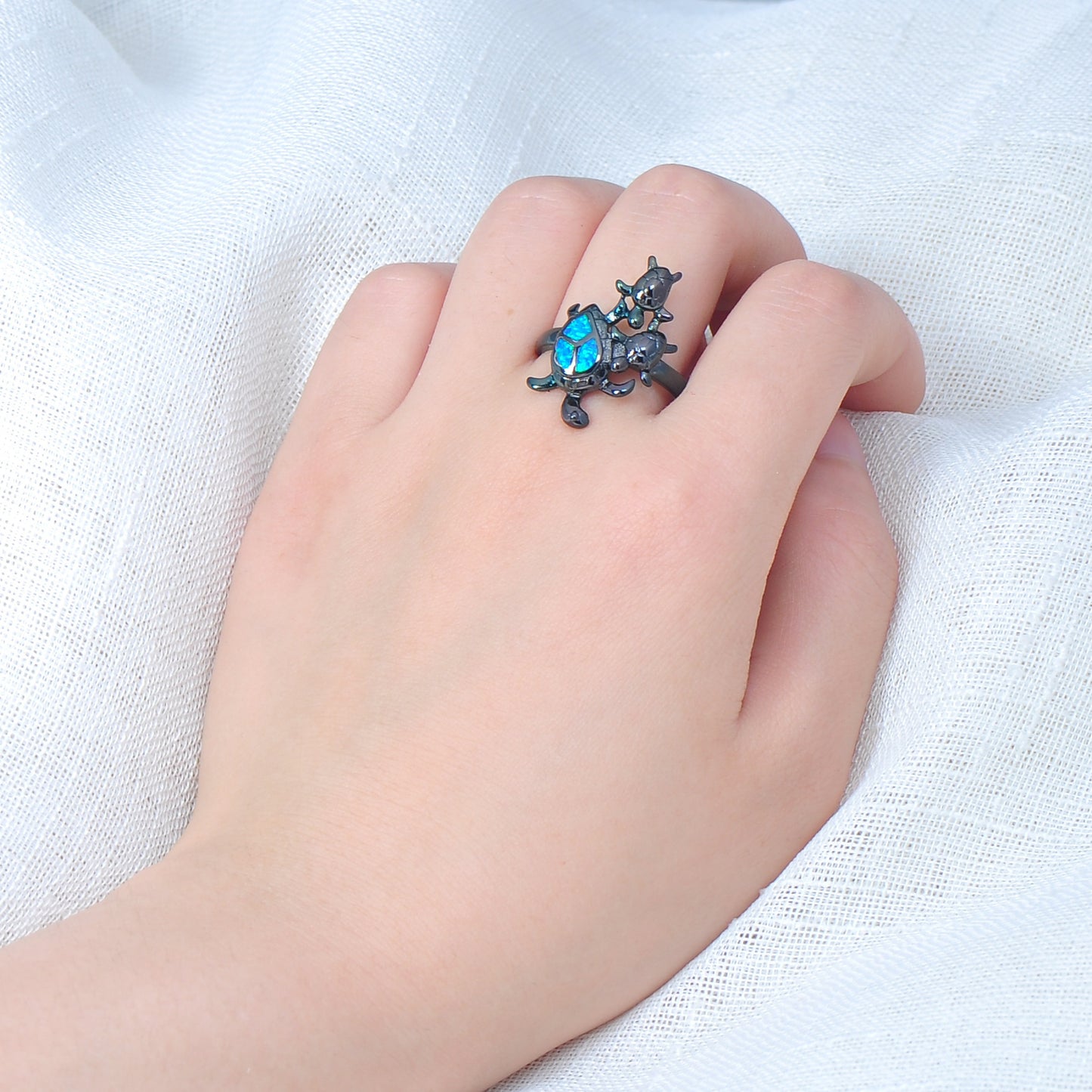 Blue Fire Opal Turtle Ring Gold Plated Unisex Copper Ring Europe And America Fashion Jewelry Gemstone Gemstone