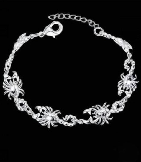 Elegant 925 Silver Bracelet For Women European Look Jewelry