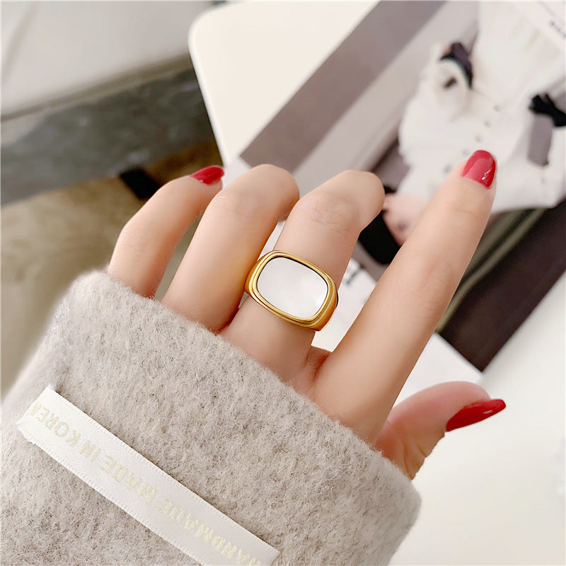 Womens Fritillary Shell Ring 18K Gold Plated Geometric Titanium Steel Fashion Elegant Statement Jewelry Classic