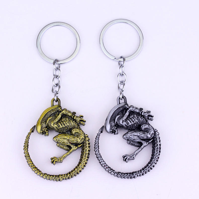Alien Battle Keychain Unique Alloy Design Electroplated Finish Durable Accessory Sci Fi Gift Keychain Ancient