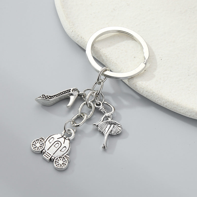 Zinc Alloy Pumpkin Carriage Keychain Unique Stylish Accessory To Keys Or Bags Decorative Keyring Charm Pendant