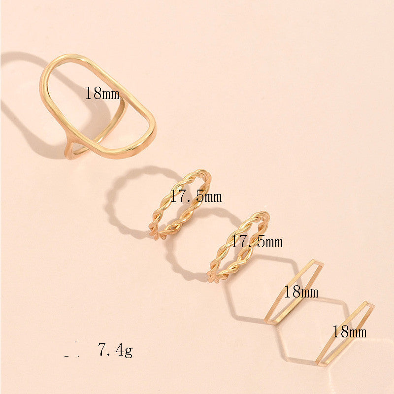 Fashionable Alloy Golden Ring For Women Party Accessory