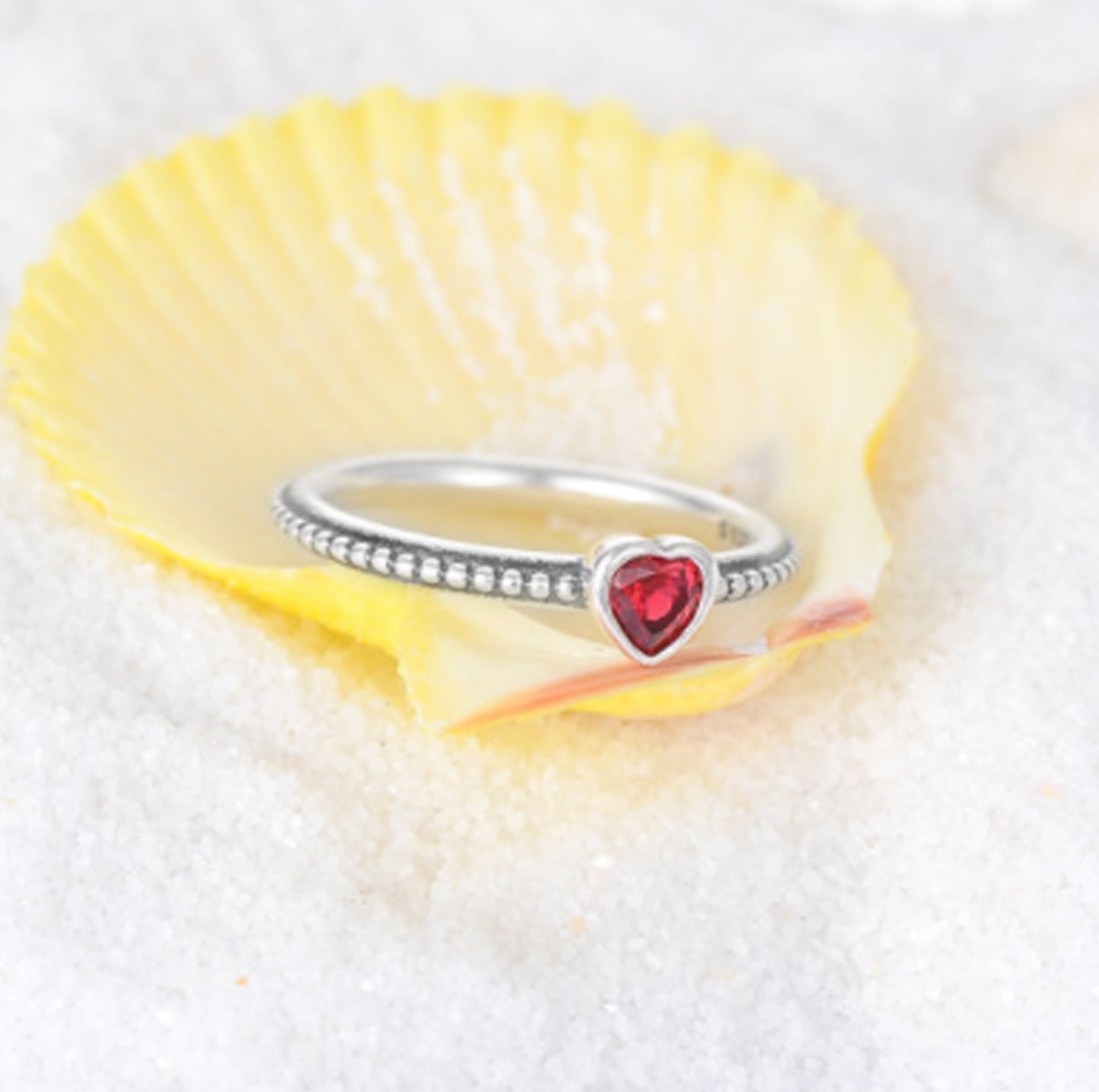 Womens Geometric Heart Ring Copper With Silver Plating Platinum Inlaid Gem European Souvenir Gift Individually Packaged