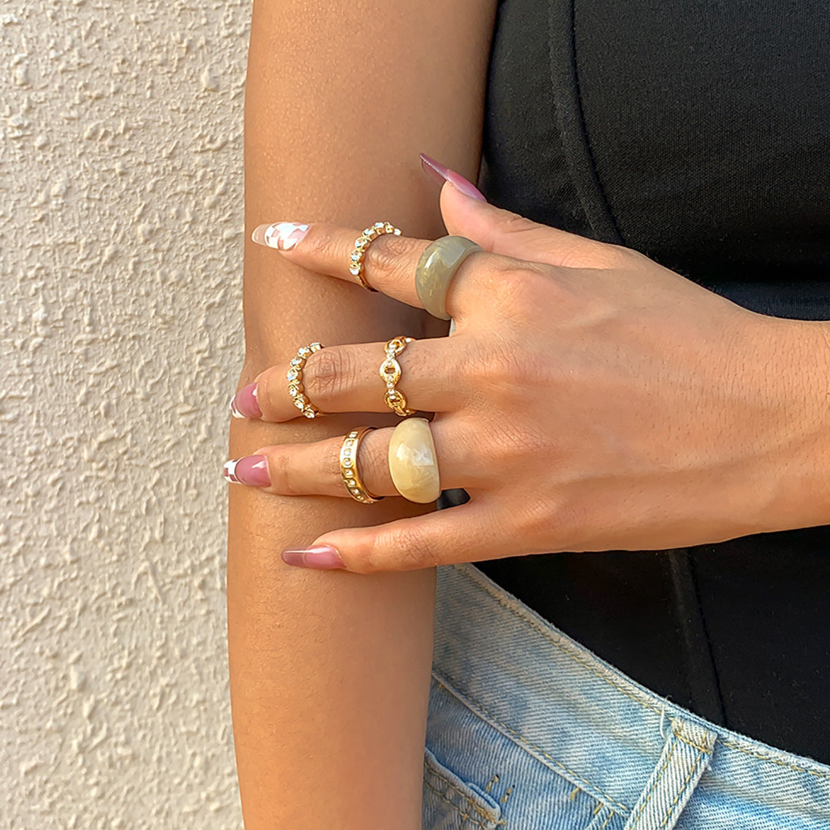 Geometric Resin Rhinestone Ring For Women Acrylic Alloy Inlaid Statement Jewelry Mix Colors Gemstone Shine Red