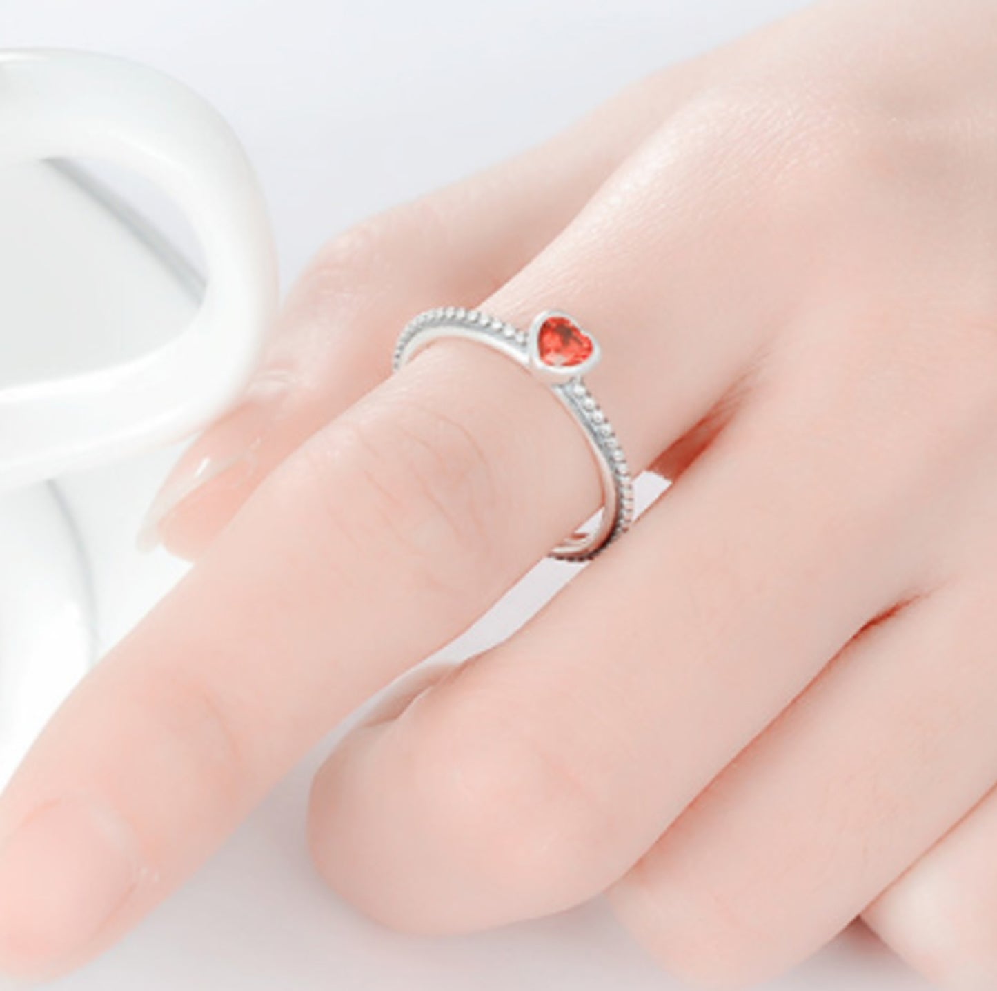 Womens Geometric Heart Ring Copper With Silver Plating Platinum Inlaid Gem European Souvenir Gift Individually Packaged