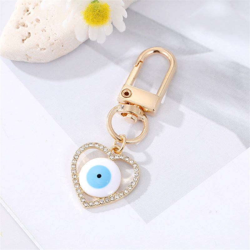 Eye Keychain Pendant Durable Metal Key Chain With Love Heart Design Carved Oil Dripping Decoration Extra Shine