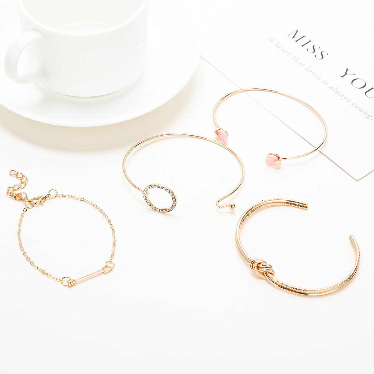 Womens Geometrical Arrow Rings Bracelet Set Gold Plated Bracelets Artificial Gemstones Jewelry Piece Set Arrow