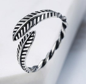 Floral Ring Thai Silver Plated Leaf Design Statement Ring For Women And Girls Fashion Jewelry Durable For Everyday Wear