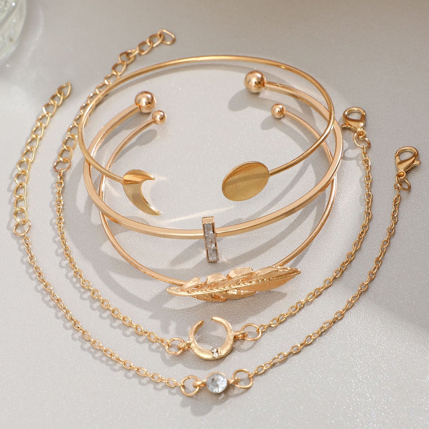 Womens Diamond Feather Bracelet Set Rhinestone Open Ended Bangle Leaf Knot Design Alloy Bracelets Set Of 5 Fashion